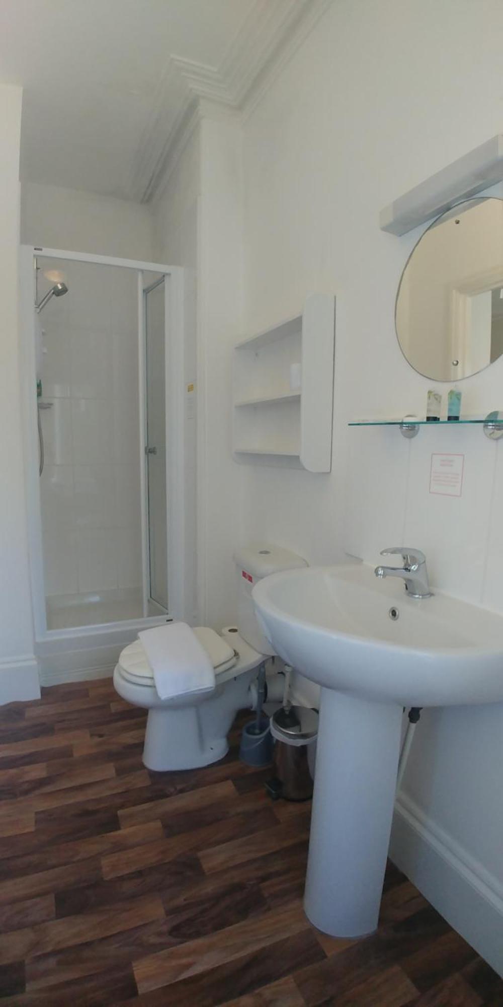 The Parks Hotell Torquay Rum bild